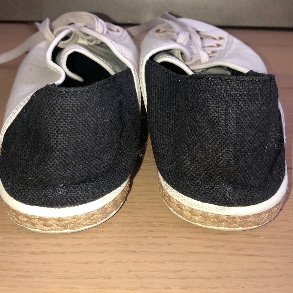 Michael Kors Tennis Shoes - Picture 5 of 7